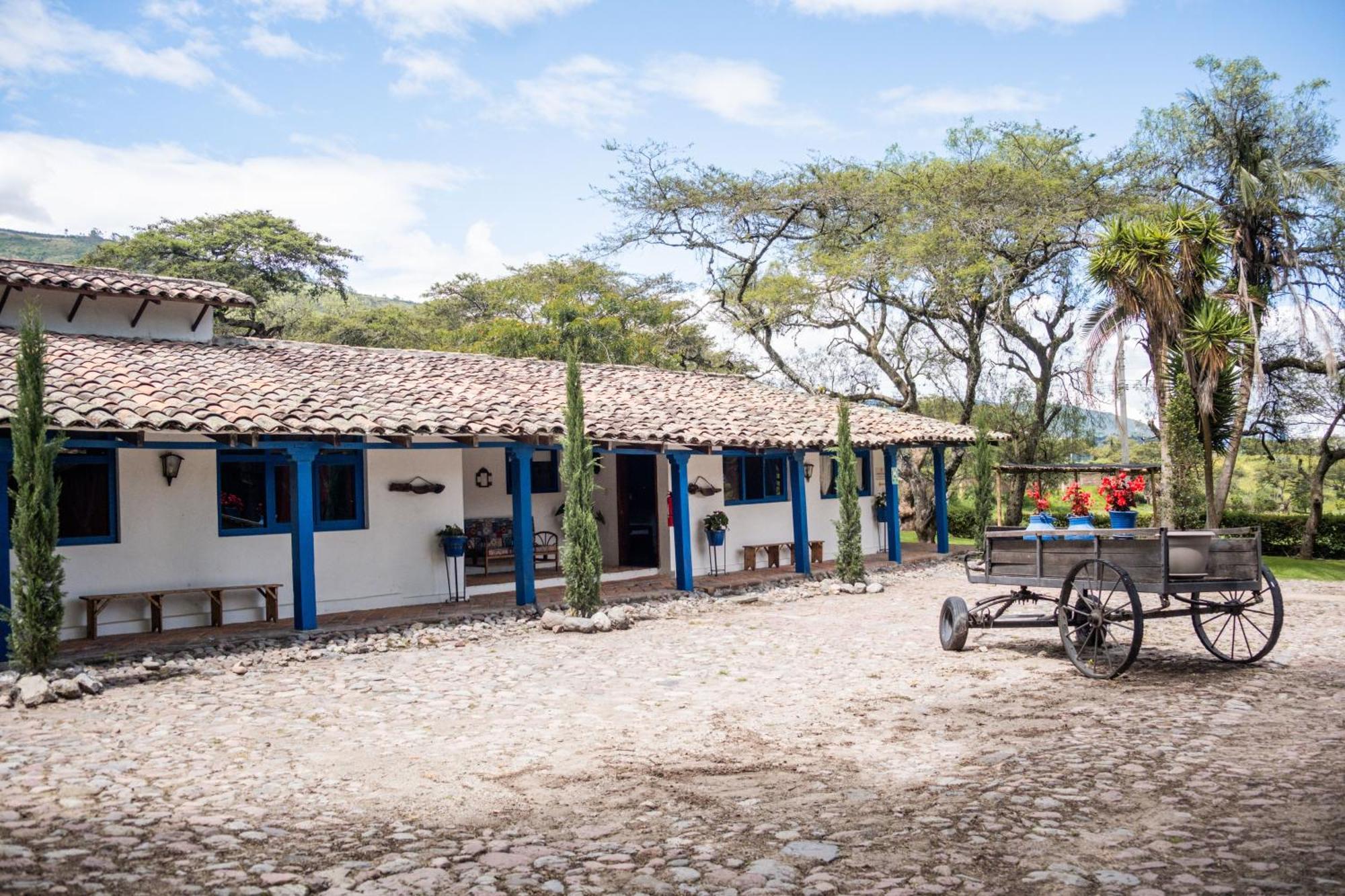 Hacienda San Francisco Hotel Tumbabiro Bagian luar foto